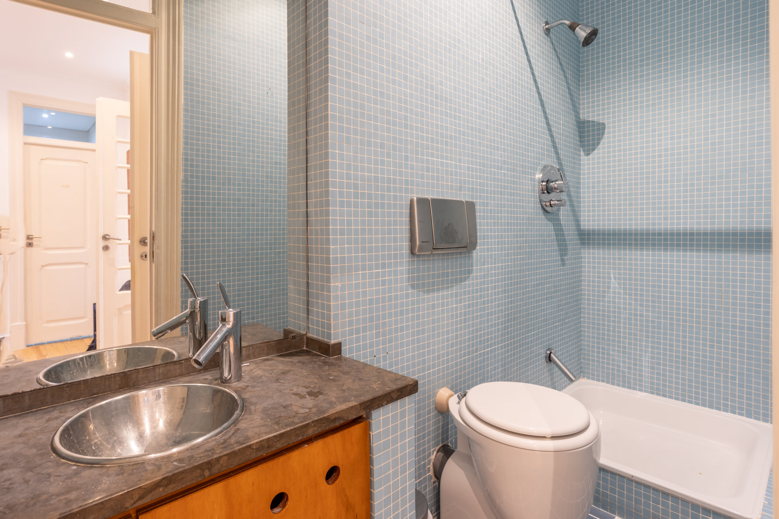 Bathroom 2 T3 Centre