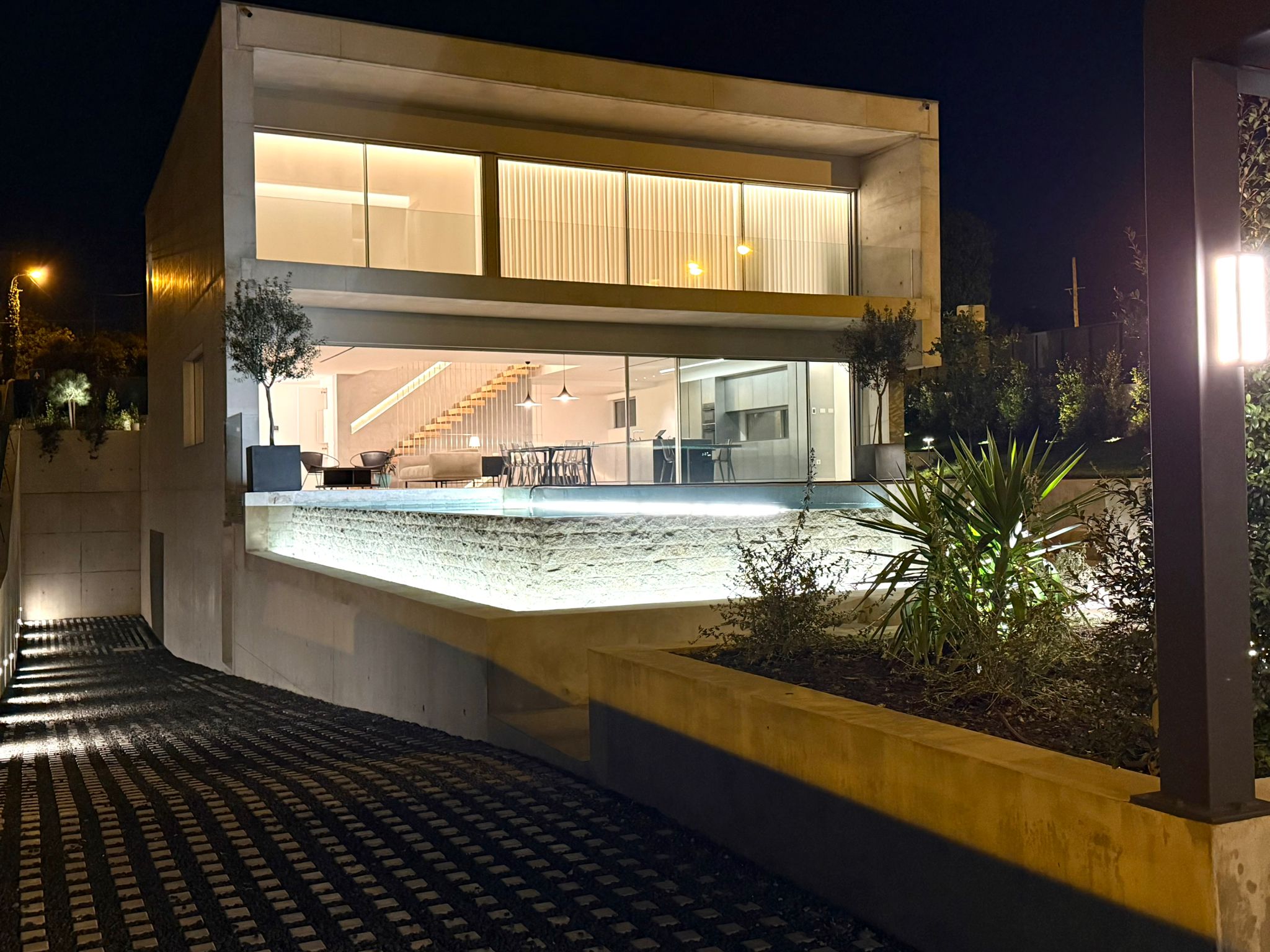 4-Bedroom Contemporary Villa, Rental Cascais